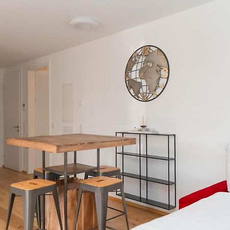 Luxurious Apartment With Big Balcony Near City Center Viena Exterior foto